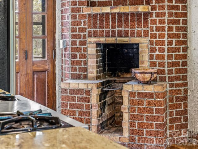24 Kimberly Avenue, Asheville, NC 28804