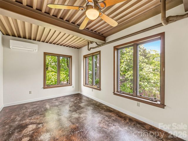 24 Kimberly Avenue, Asheville, NC 28804