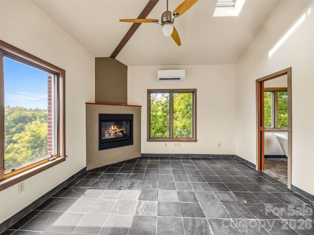 24 Kimberly Avenue, Asheville, NC 28804