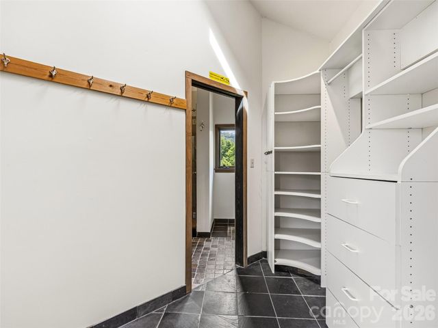 24 Kimberly Avenue, Asheville, NC 28804