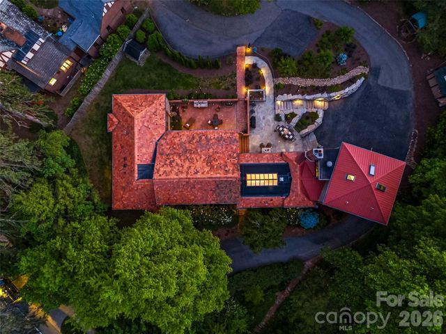 24 Kimberly Avenue, Asheville, NC 28804