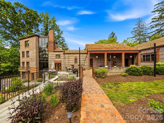 24 Kimberly Avenue, Asheville, NC 28804
