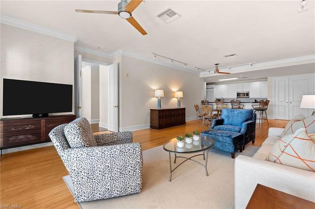 780 5th AVE S # 13, Naples, FL 34102