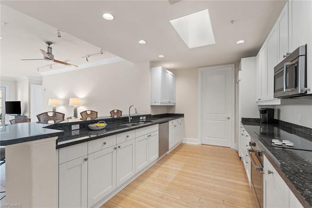 780 5th AVE S # 13, Naples, FL 34102