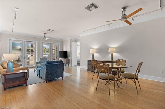 780 5th AVE S # 13, Naples, FL 34102