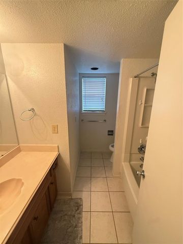 9526 Misty Bridge Street, Houston, TX 77075