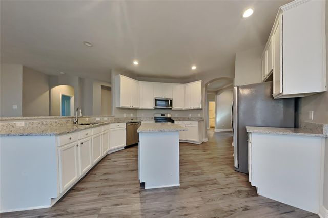 2815 Lockeridge Oaks Drive, Spring, TX 77386