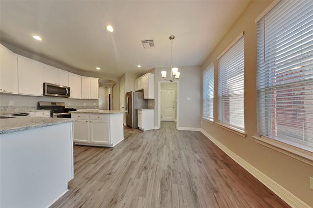 2815 Lockeridge Oaks Drive, Spring, TX 77386