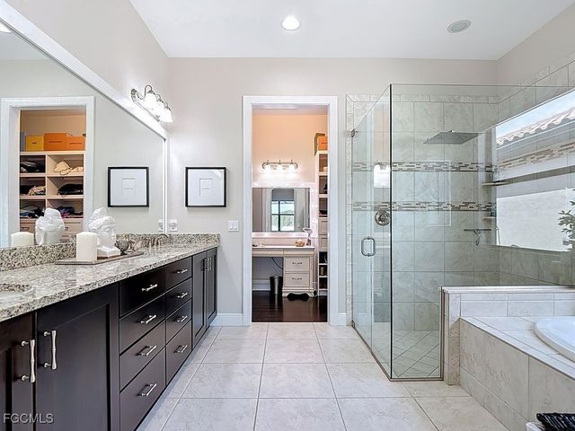 10264 Porto Romano DR, Miromar Lakes, FL 33913