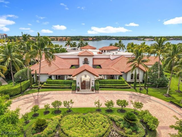 10264 Porto Romano DR, Miromar Lakes, FL 33913