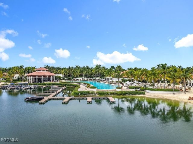 10264 Porto Romano DR, Miromar Lakes, FL 33913