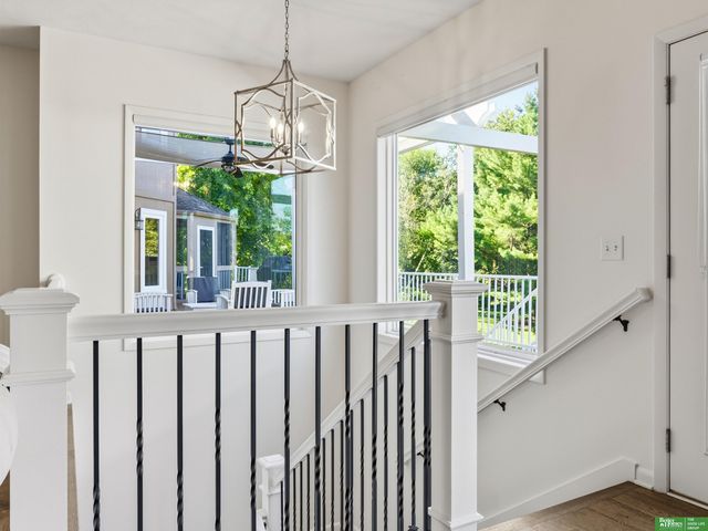 910 S 220th Street, Elkhorn, NE 68022