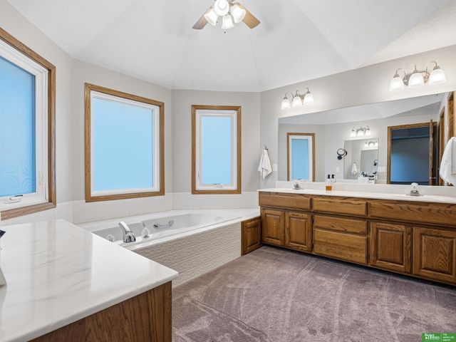 910 S 220th Street, Elkhorn, NE 68022
