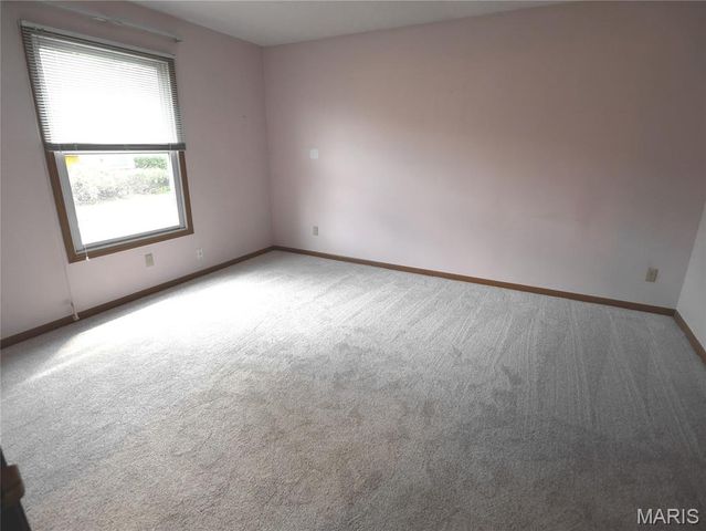 12228 Tarpon Drive, Florissant, MO 63033