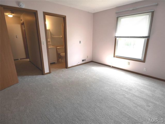 12228 Tarpon Drive, Florissant, MO 63033