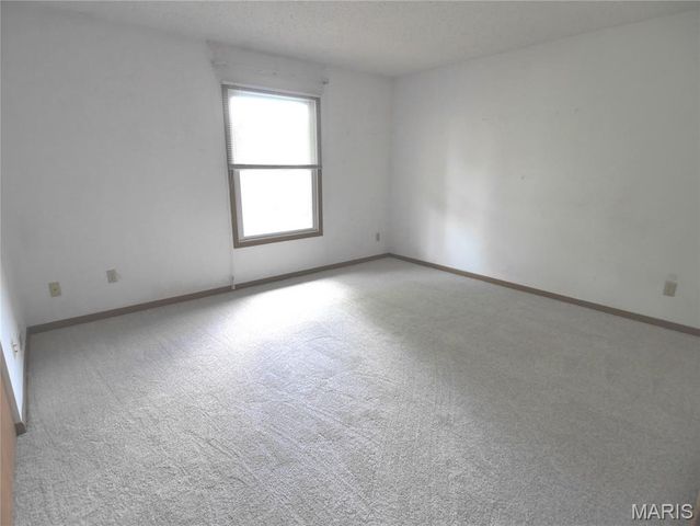 12228 Tarpon Drive, Florissant, MO 63033