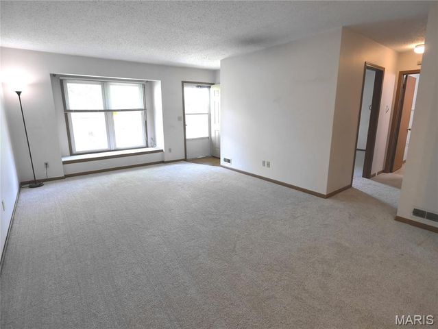 12228 Tarpon Drive, Florissant, MO 63033