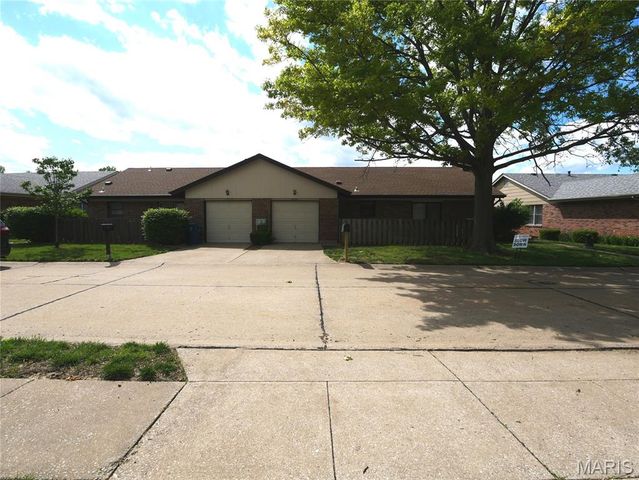 12228 Tarpon Drive, Florissant, MO 63033