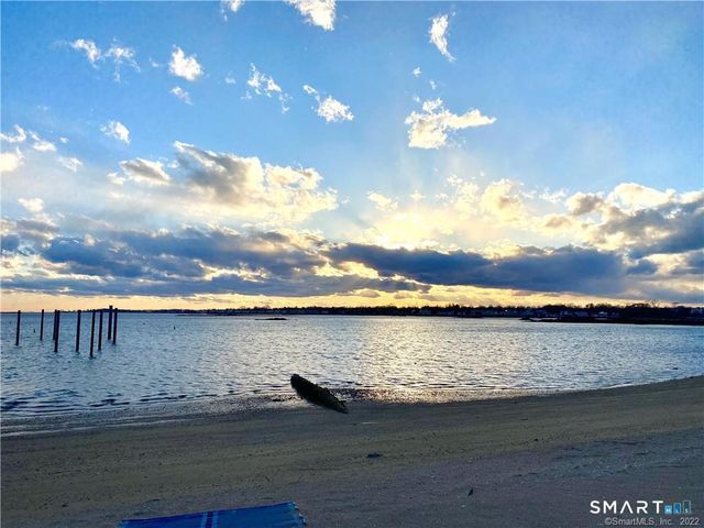 43 Mohegan Avenue 2, Stamford, CT 06902