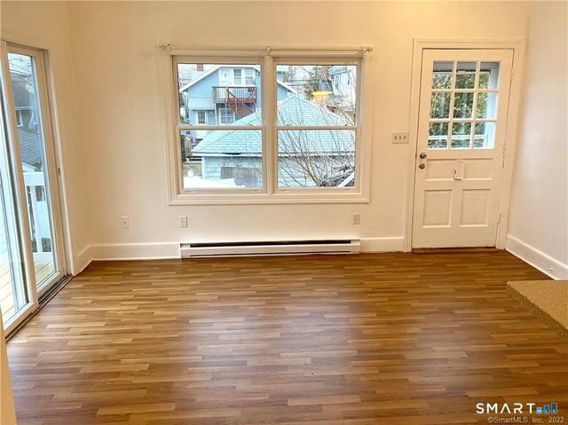 43 Mohegan Avenue 2, Stamford, CT 06902