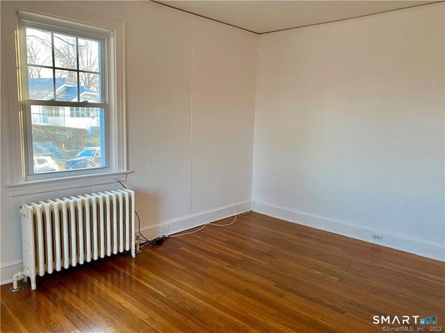 43 Mohegan Avenue 2, Stamford, CT 06902
