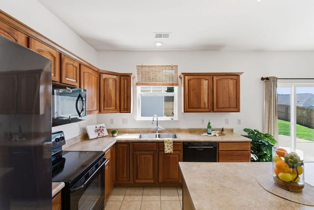 130 Whitman Way, Georgetown, KY 40324