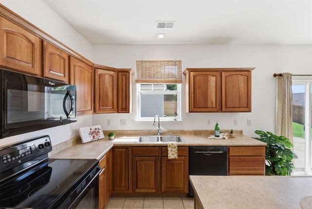 130 Whitman Way, Georgetown, KY 40324