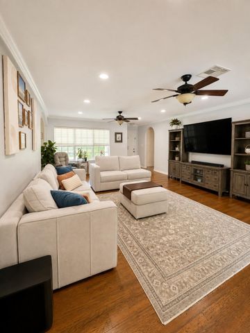 5007 Willowbend Boulevard, Houston, TX 77035