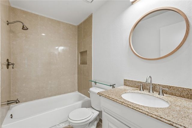 8675 Falmouth 221, Playa Del Rey, CA 90293