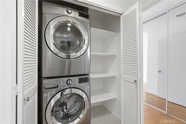 8675 Falmouth 221, Playa Del Rey, CA 90293