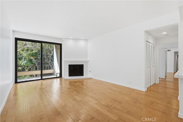 8675 Falmouth 221, Playa Del Rey, CA 90293