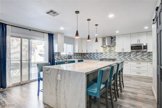 562 Pale Pueblo Court, Las Vegas, NV 89183