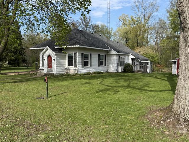 122 N Sherman Street, Howard City, MI 49329
