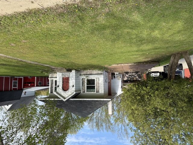 122 N Sherman Street, Howard City, MI 49329