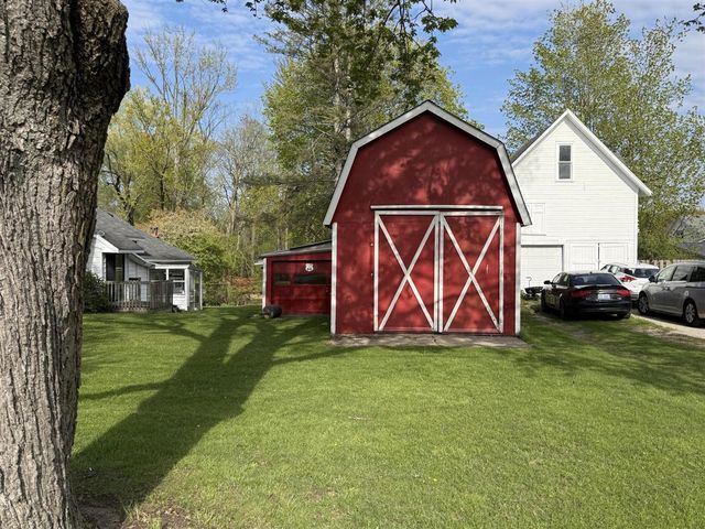 122 N Sherman Street, Howard City, MI 49329