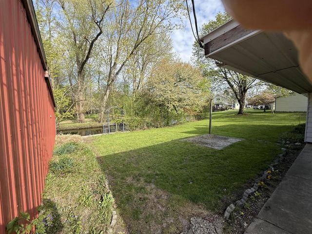 122 N Sherman Street, Howard City, MI 49329