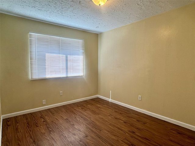 8639 Pearl Point Street, Houston, TX 77044