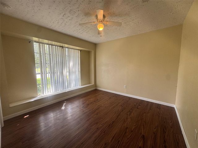 8639 Pearl Point Street, Houston, TX 77044