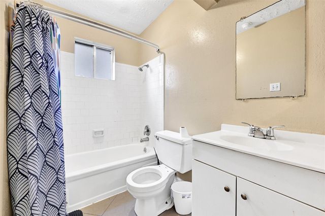 8639 Pearl Point Street, Houston, TX 77044