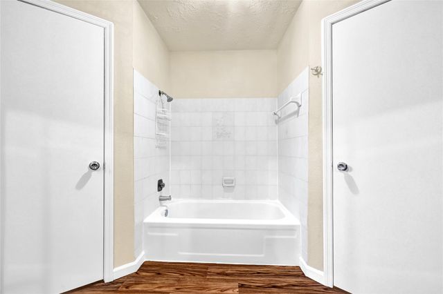 8639 Pearl Point Street, Houston, TX 77044