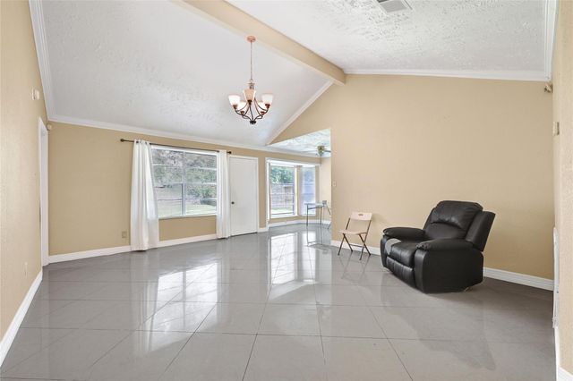 8639 Pearl Point Street, Houston, TX 77044