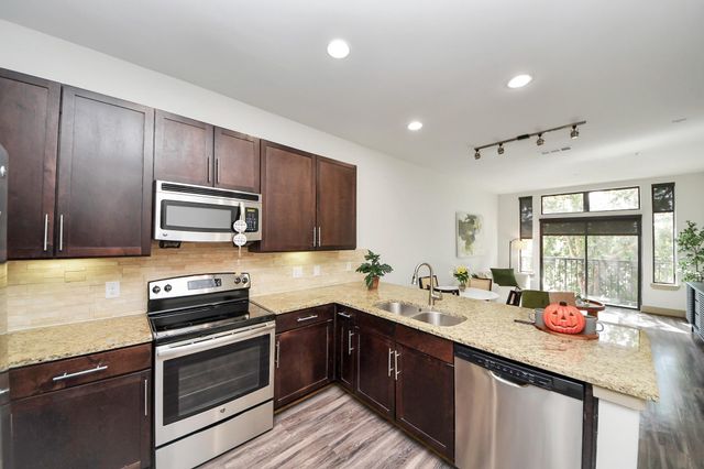 3800 Main Street 2.227, Houston, TX 77002