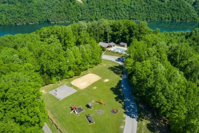 290 Spring Circle, Smithville, TN 37166