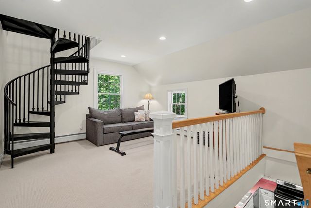 31 Vista Road, Wilton, CT 06897