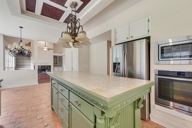 5313 Cambridge Court, Grapevine, TX 76051