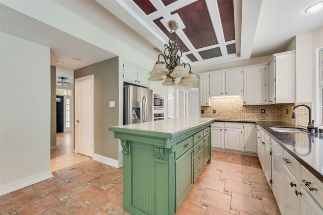 5313 Cambridge Court, Grapevine, TX 76051