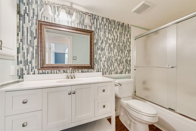 5313 Cambridge Court, Grapevine, TX 76051
