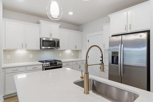 418 Crestcreek Drive, Anderson, SC 29621