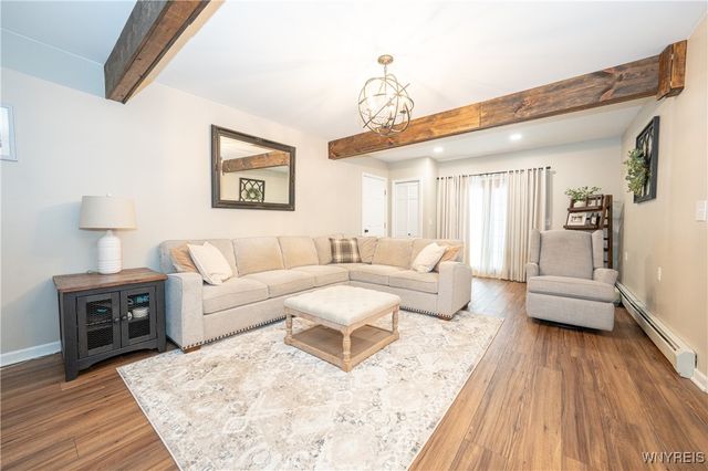 28 Brookwood Drive, Hamburg, NY 14075