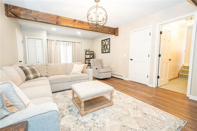 28 Brookwood Drive, Hamburg, NY 14075